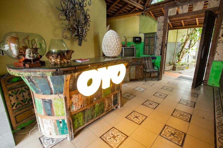 Hotel Oyo 1215 Tree House Villa