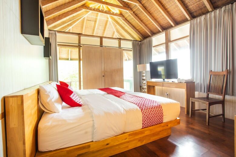 Hotel Oyo 1215 Tree House Villa