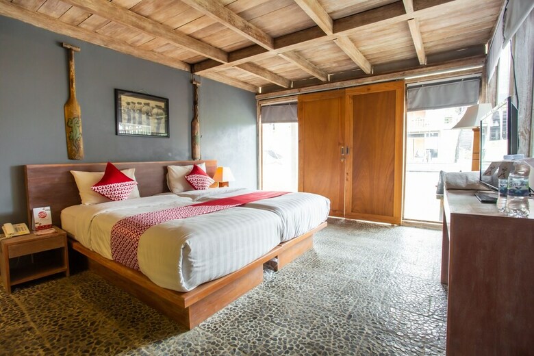 Hotel Oyo 1215 Tree House Villa