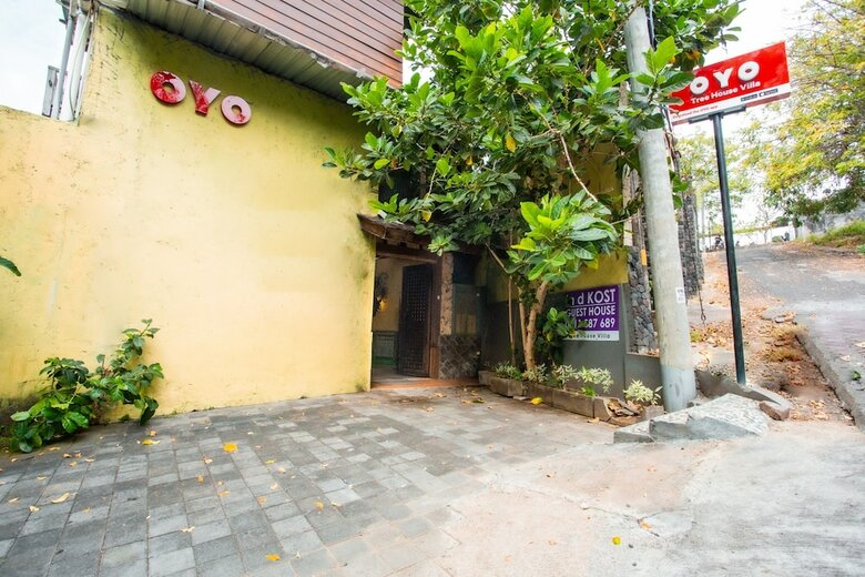 Hotel Oyo 1215 Tree House Villa