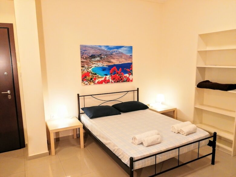 Modern Apartment In Piraeus