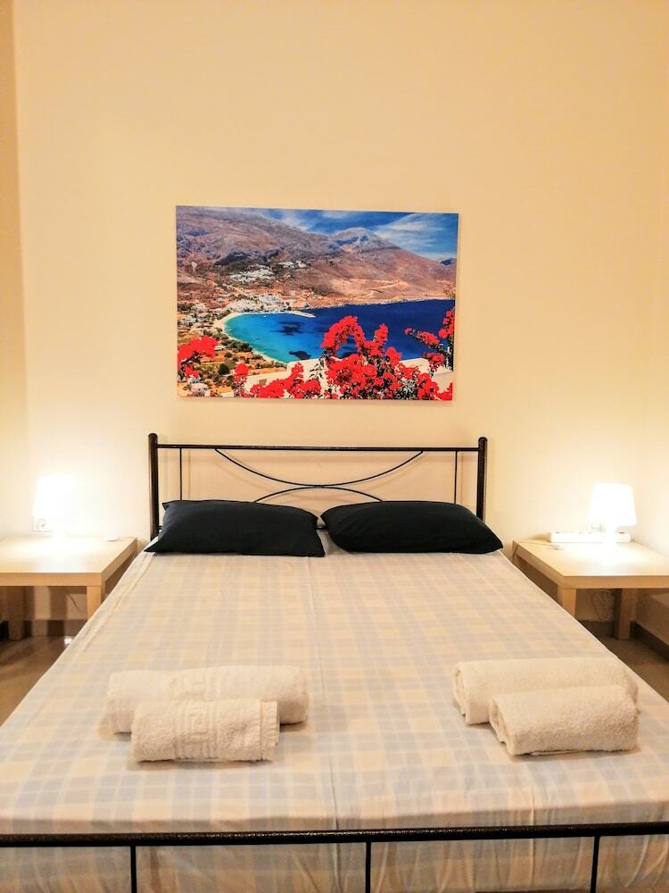 Modern Apartment In Piraeus