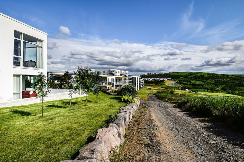 Apartamentos House �1