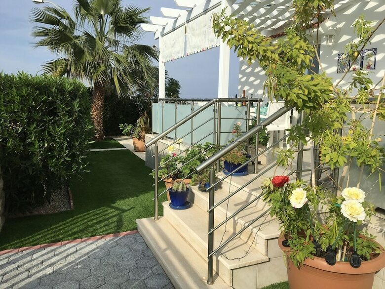 Sunset Villa