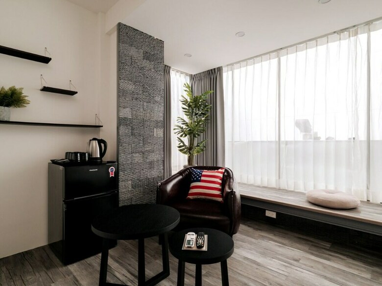 Hotel W11 Homestay