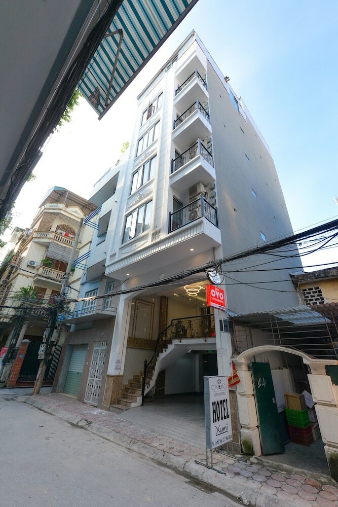 Oyo 270 Xumi Hotel