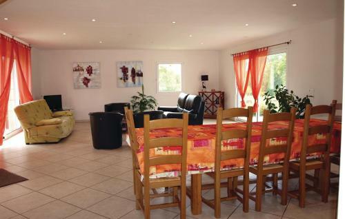 Holiday Home St Martin Des Pres 36
