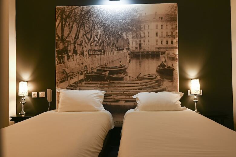 Marina Bay Hotels