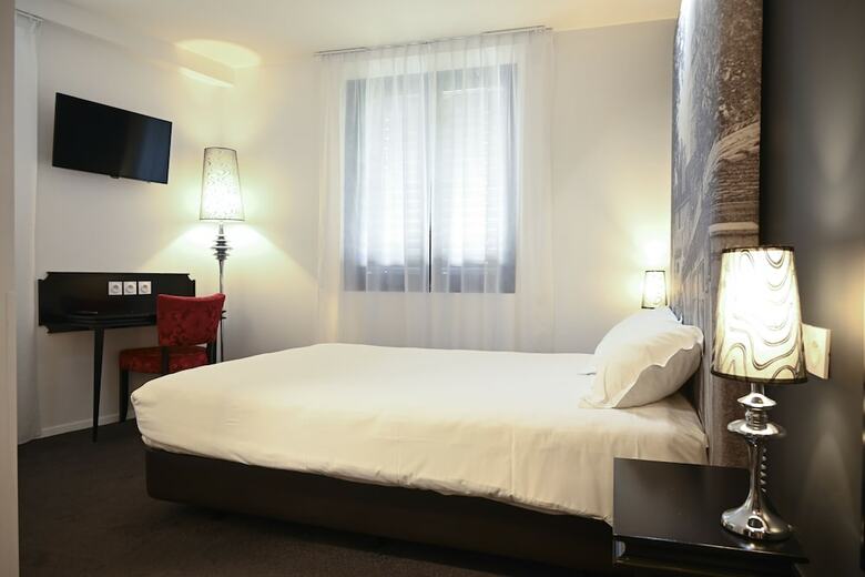 Marina Bay Hotels