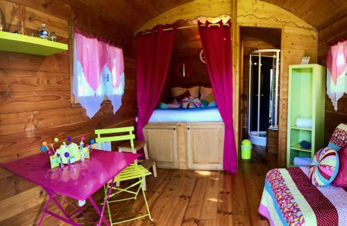 Hostal Le Petit Moulin Du Rouvre