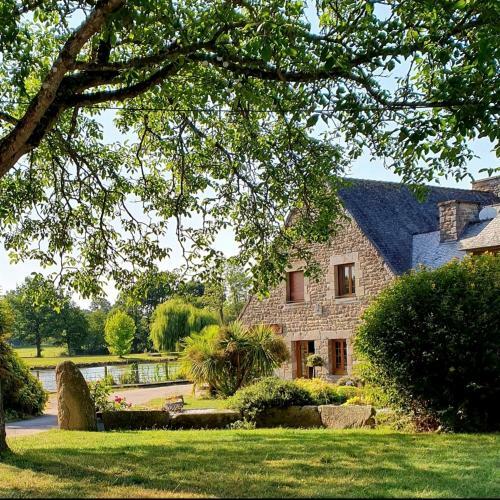 Hostal Le Petit Moulin Du Rouvre