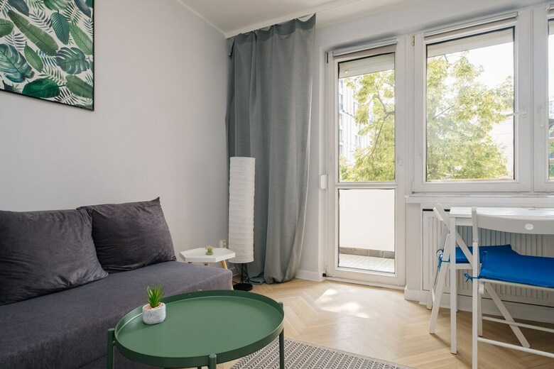 Srodmiescie Apartment By The River