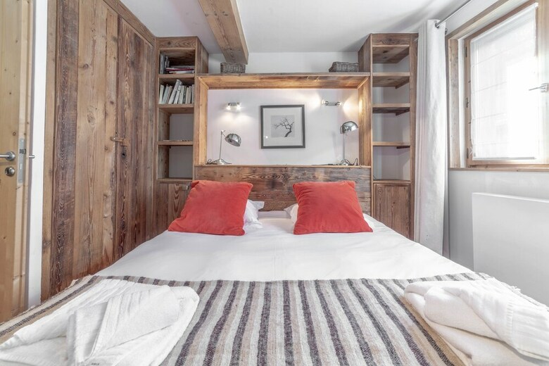 Chalet Luxe, Private Driver, Sauna & Jacuzzi