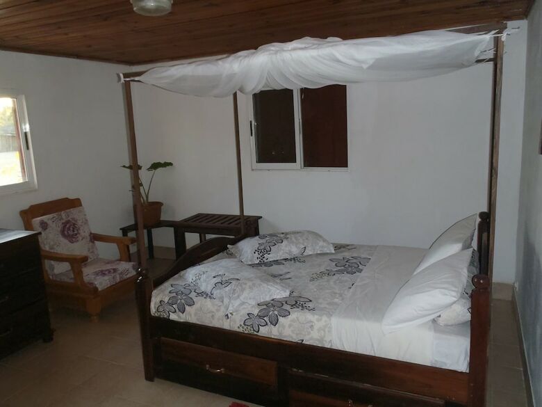 Hotel Auberge Chez Laurette Morombe