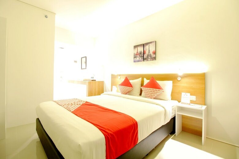 Hostal Oyo Flagship 1260 Sentraland Karawang