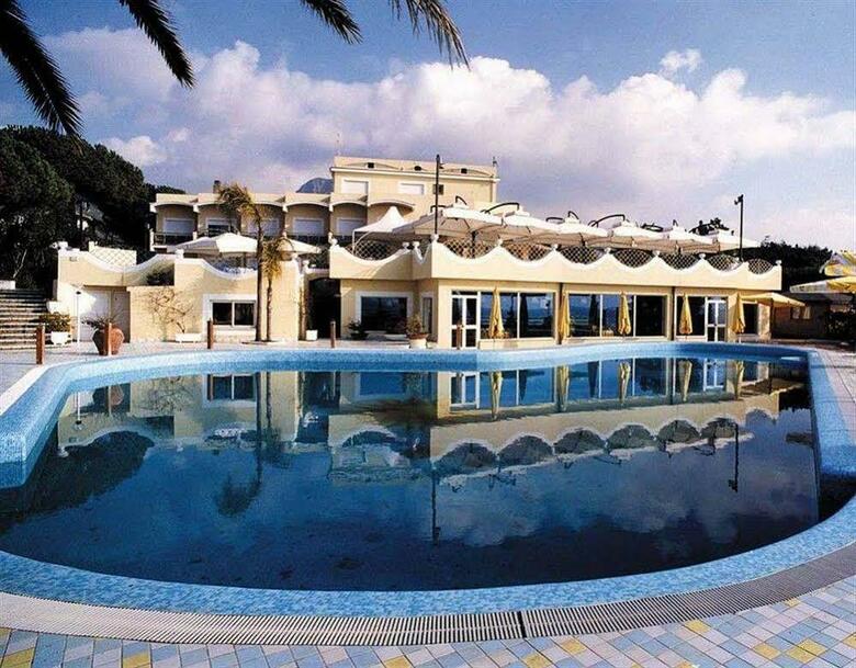 Grand Hotel La Playa