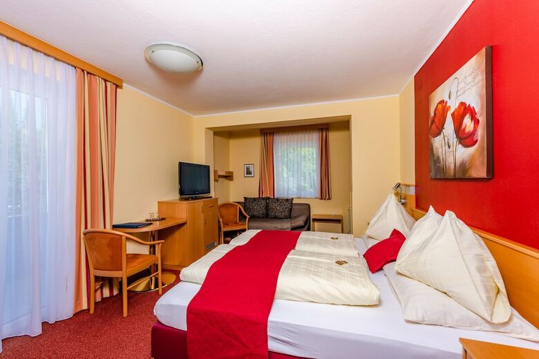 Strandhotel Schabus