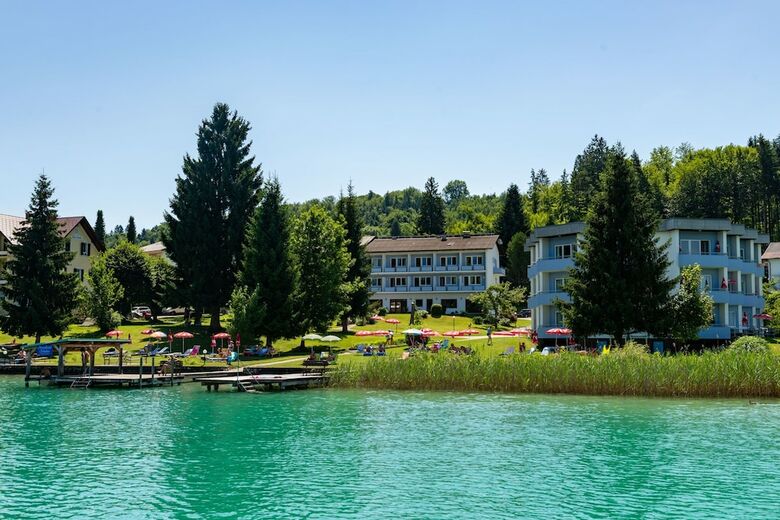 Strandhotel Schabus