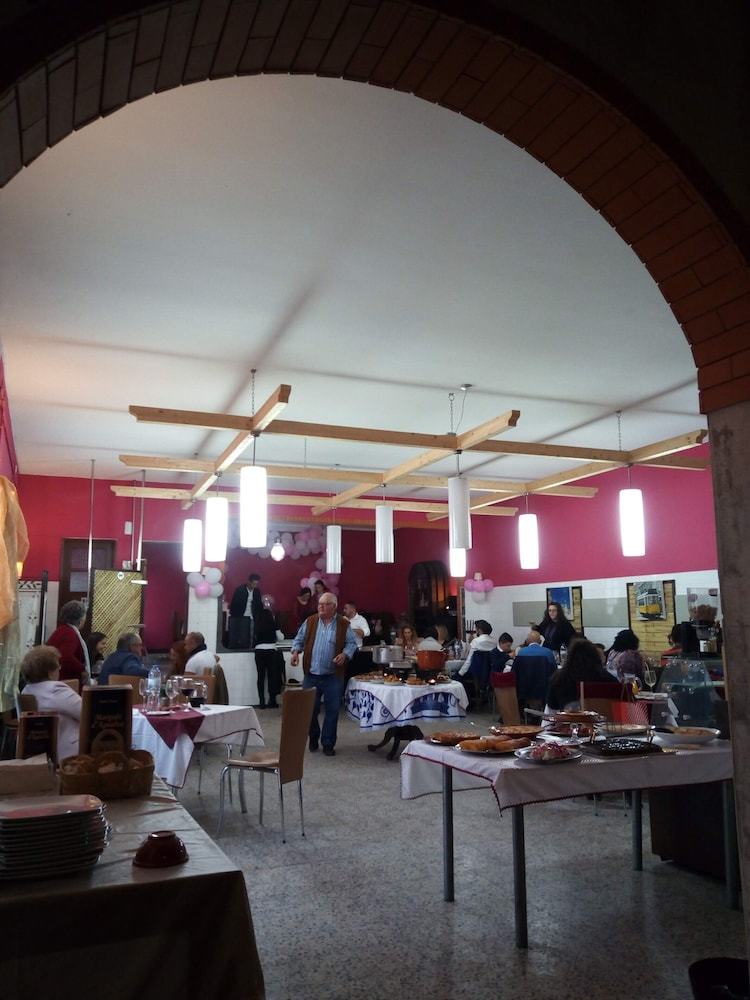 Hostal Adega Hostel