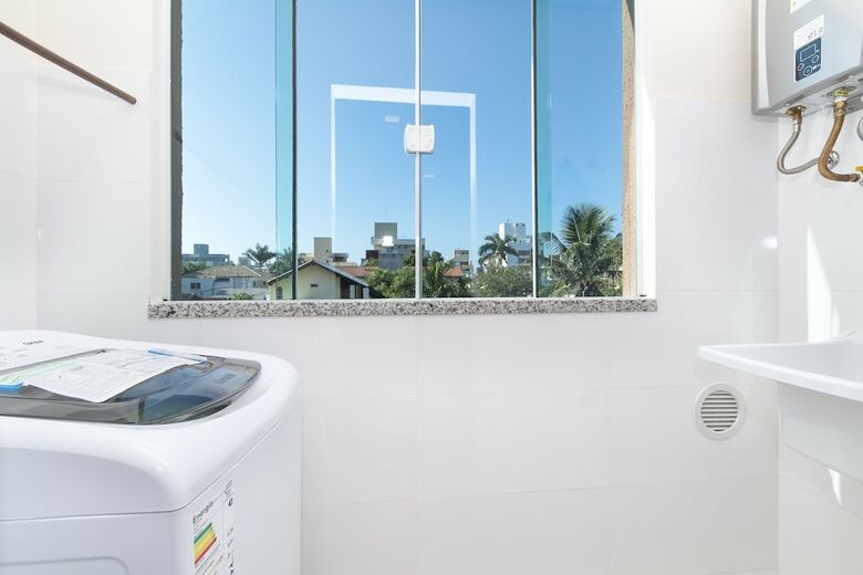 Aluguel Apartamento 2 Quartos 1 Suite 001