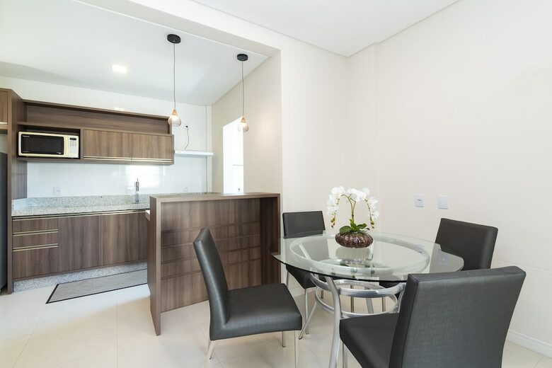 Aluguel Apartamento 2 Quartos 1 Suite 001