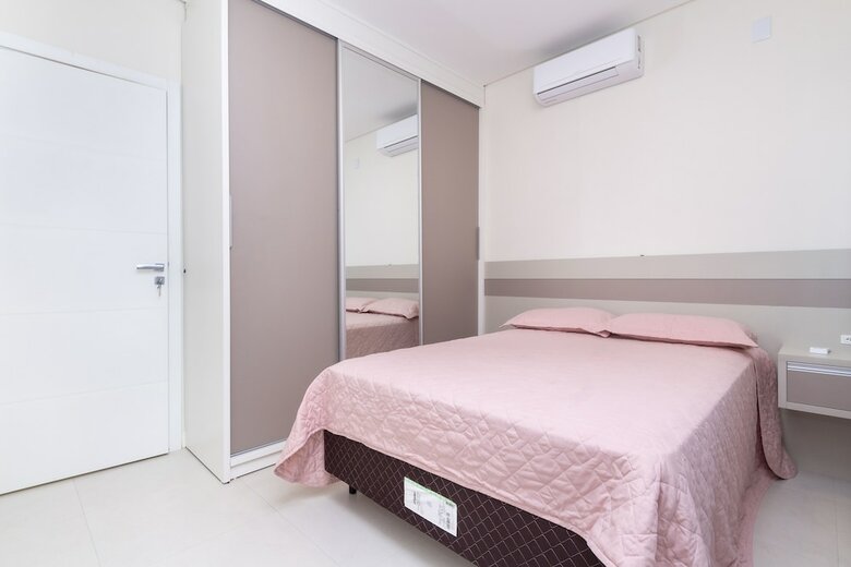 Aluguel Apartamento 2 Quartos 1 Suite 001