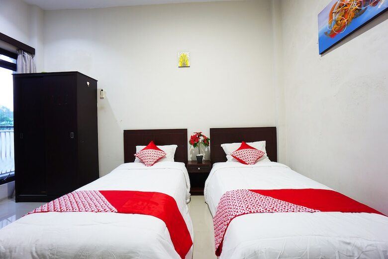 Hostal Oyo 1236 Elite Residence