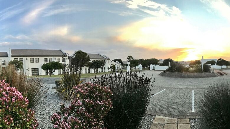 Hotel The Dunes At Arniston