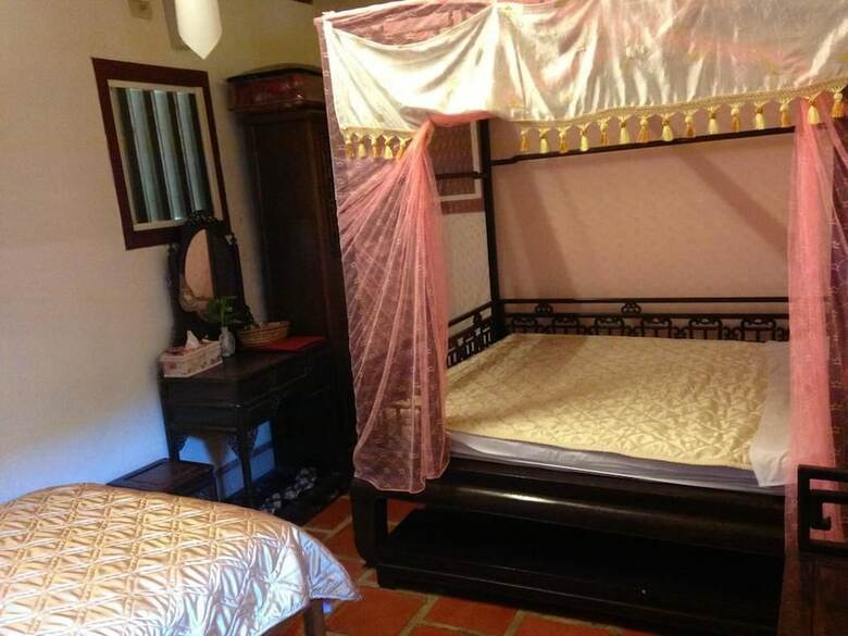 Love Nostalgia No. 37 B&B