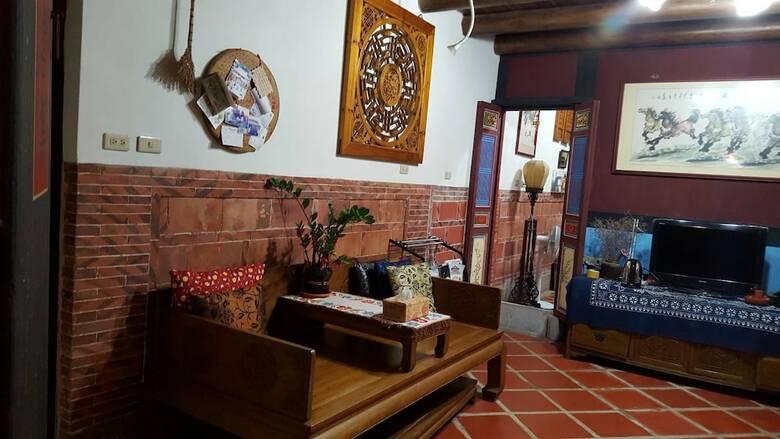 Love Nostalgia No. 37 B&B