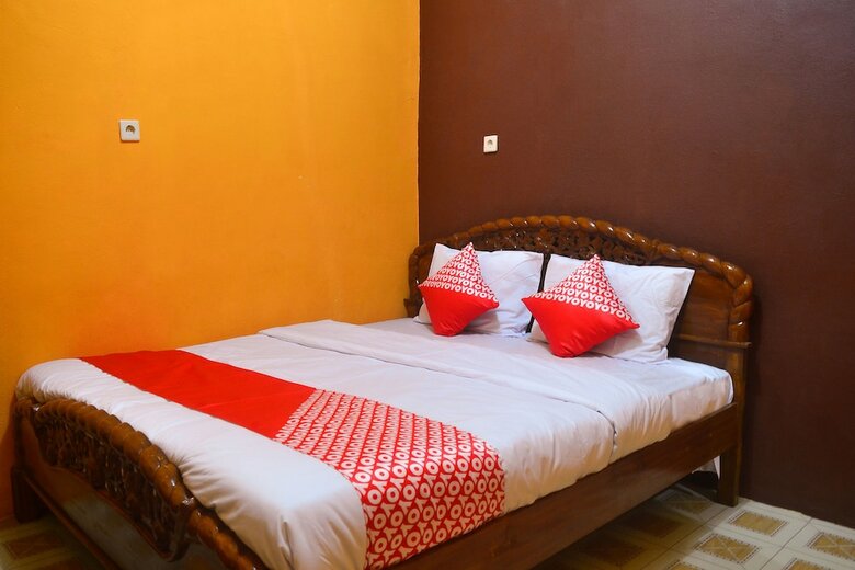 Hostal Oyo 1145 Rita Guesthouse