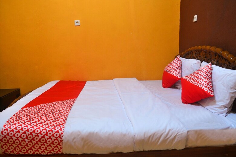 Hostal Oyo 1145 Rita Guesthouse