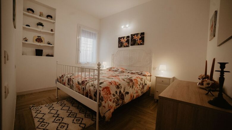 Gold Apartment