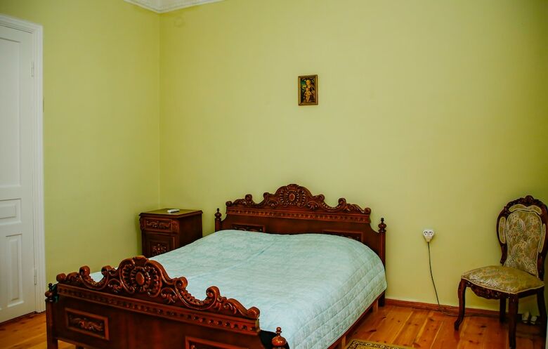 Hotel House #14