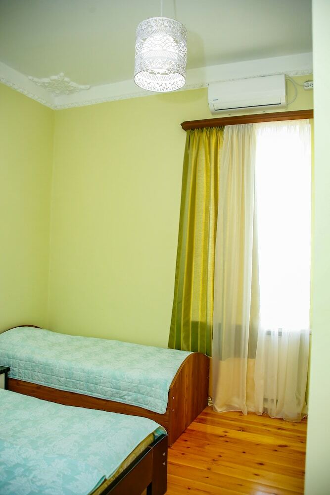 Hotel House #14