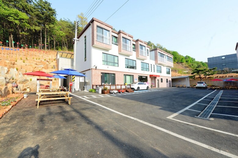 Paju Work Life Balance Pool Villa