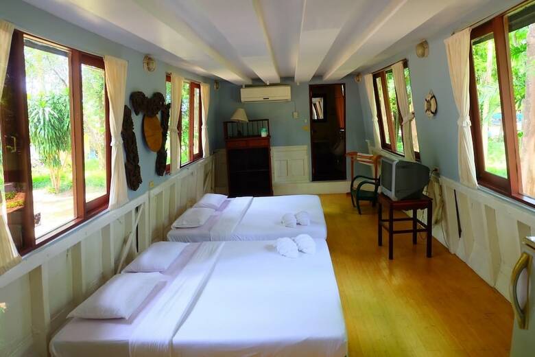 Hotel Baanrai Riverkkwai Resort
