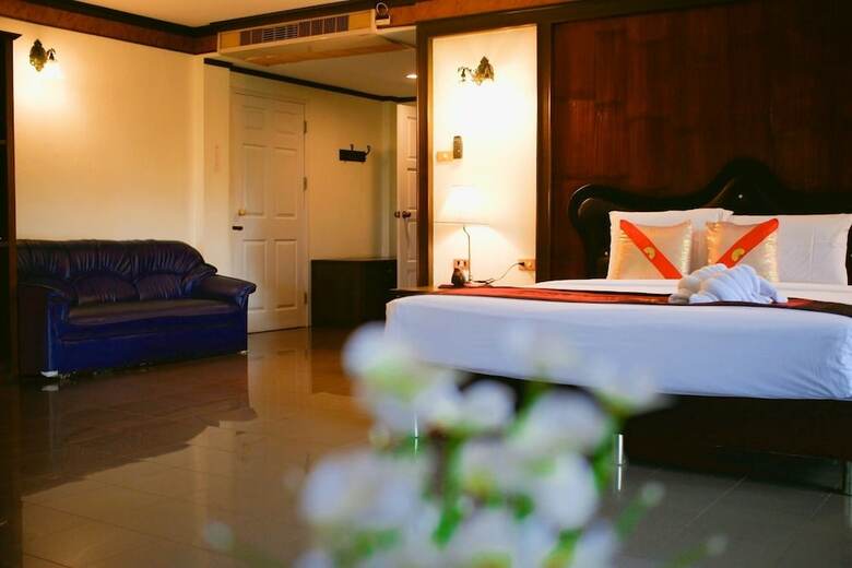 Hotel Baanrai Riverkkwai Resort