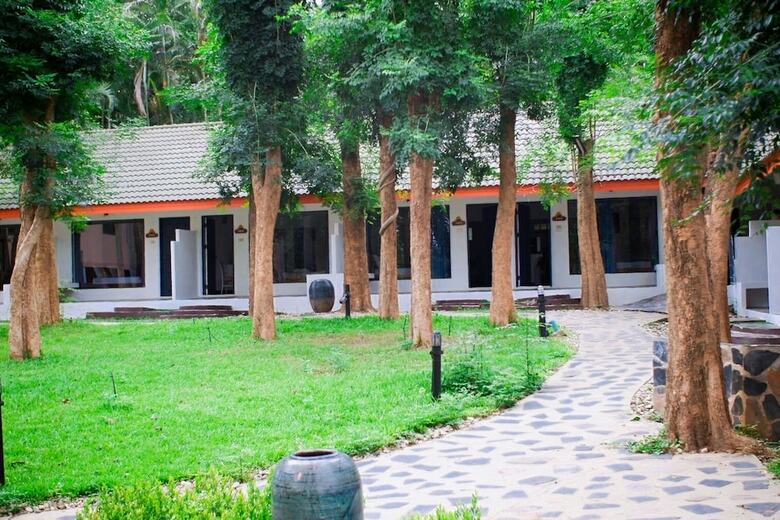 Hotel Baanrai Riverkkwai Resort