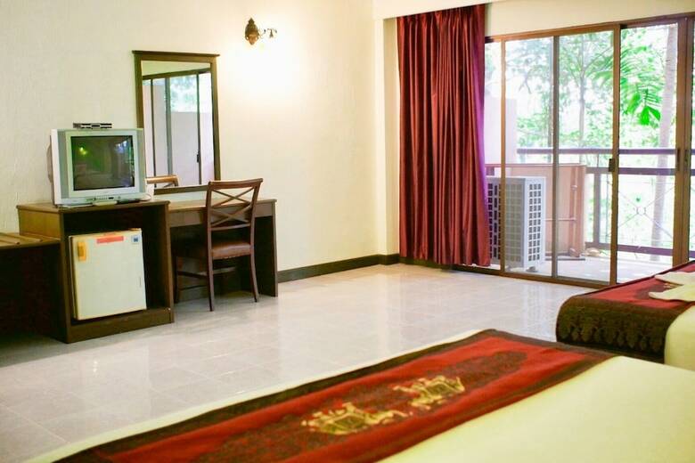 Hotel Baanrai Riverkkwai Resort