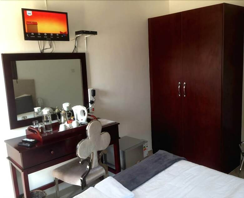 Hotel Gie's Guesthouse