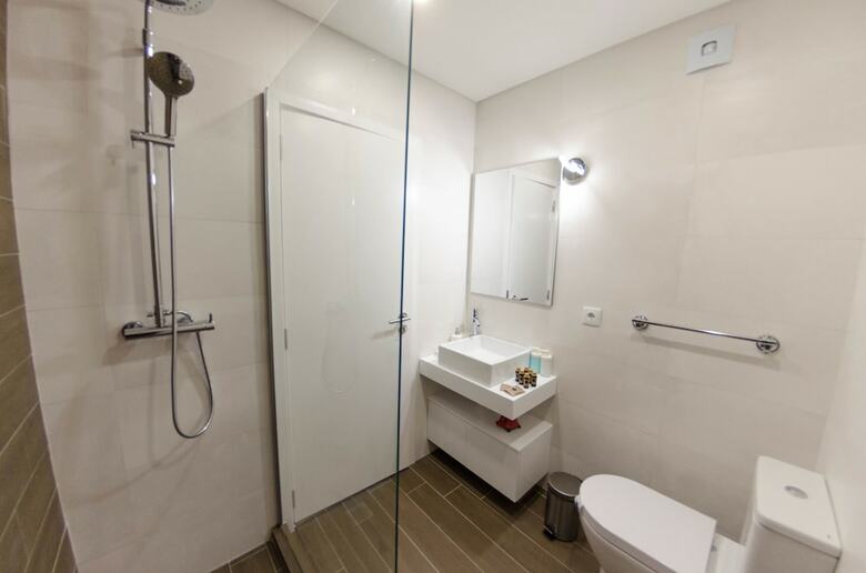Stunning Apartment With 2br