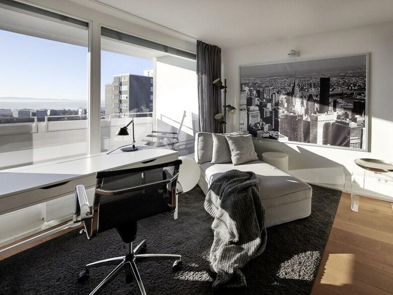 Apartment 14. Og Mit Traumblick