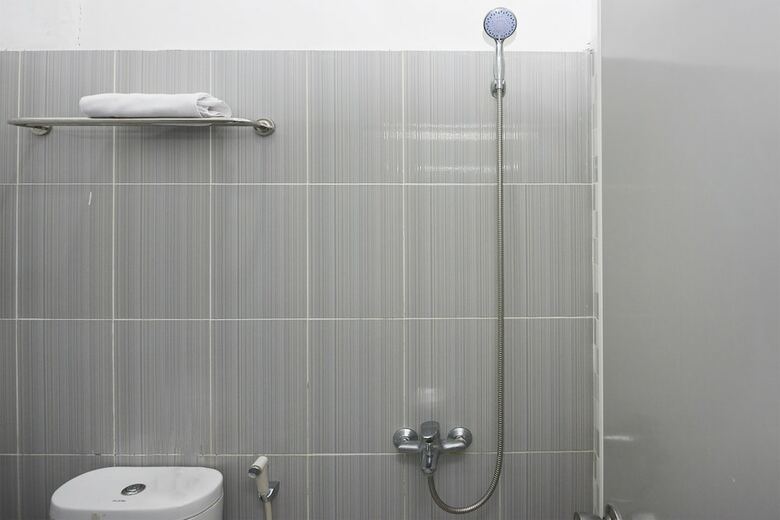Hostal Oyo 1303 Golden Inn 2