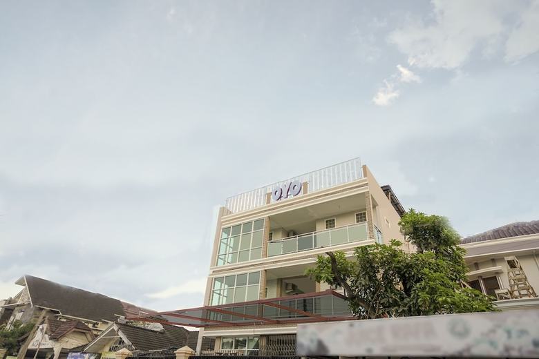 Hotel Oyo 948 Vivi Residence Syariah II