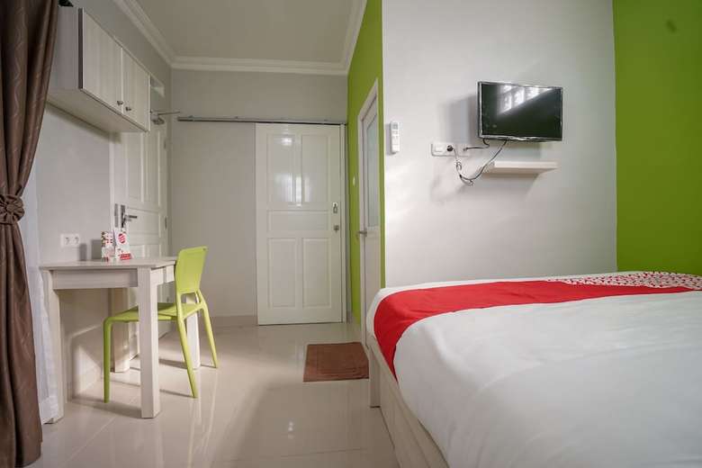 Hotel Oyo 948 Vivi Residence Syariah II