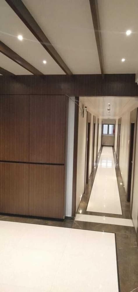 Hotel Shree Balaji International
