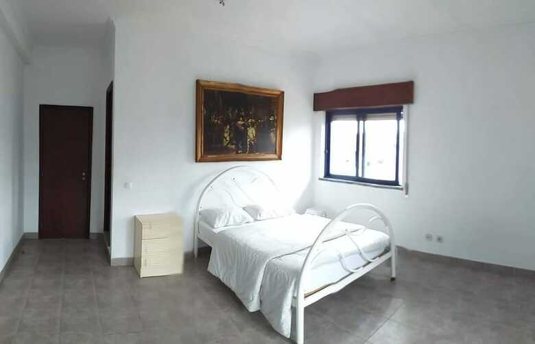 Hostal Come Inn Sesimbra