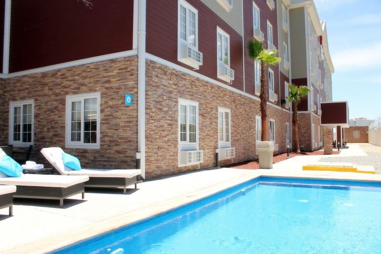 Hotel Noktos Extended Quer�taro