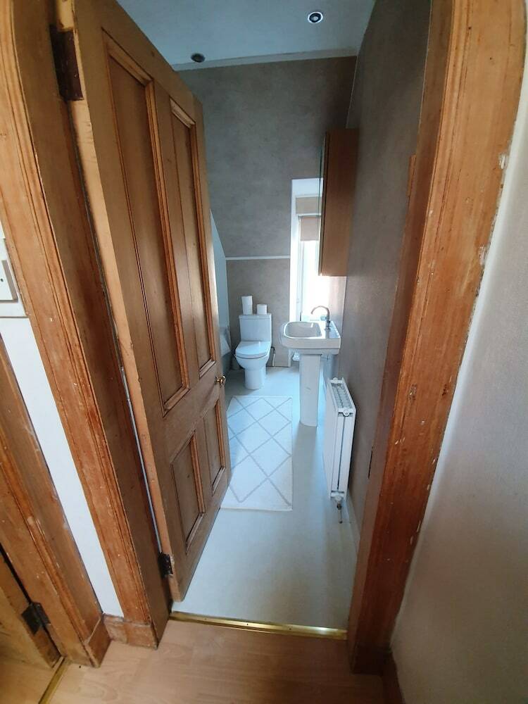 Kenneth Street Apartment